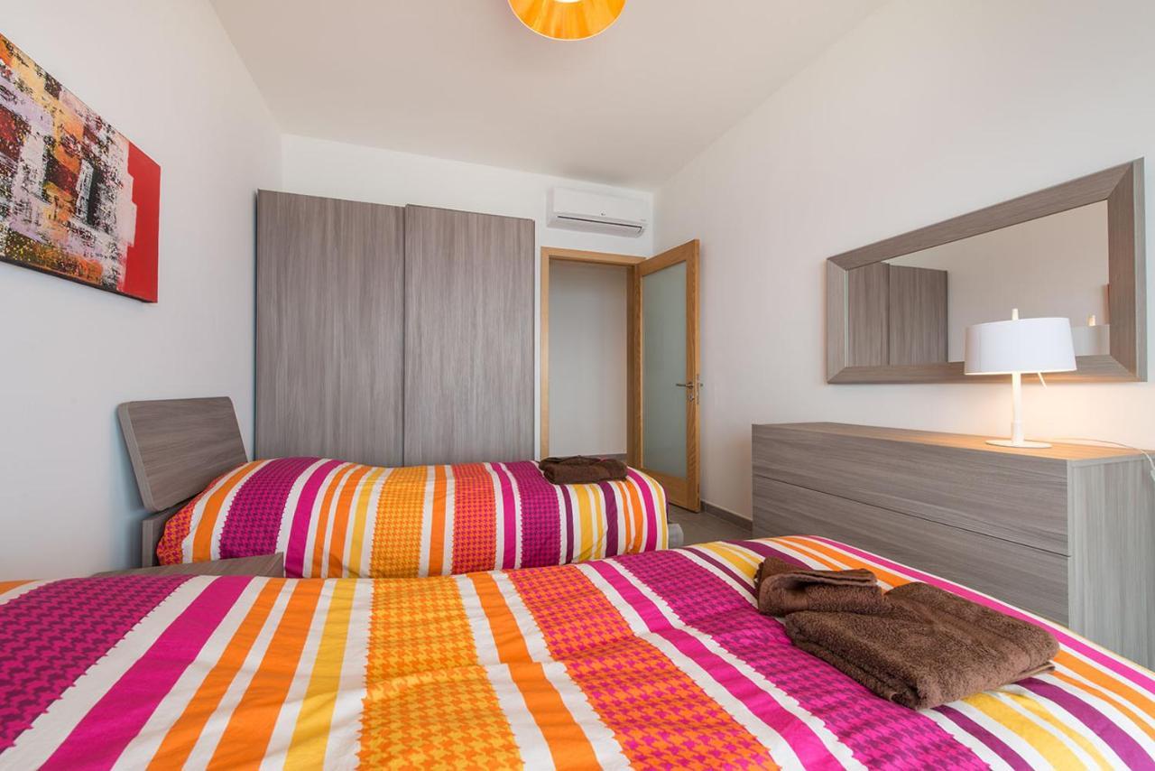 Seafront Luxury Apartment With Pool Sliema Eksteriør billede