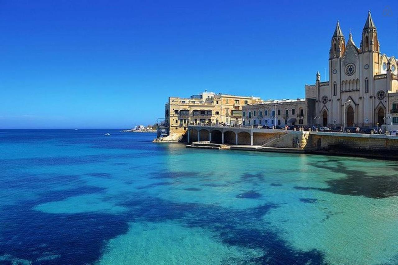 Seafront Luxury Apartment With Pool Sliema Eksteriør billede