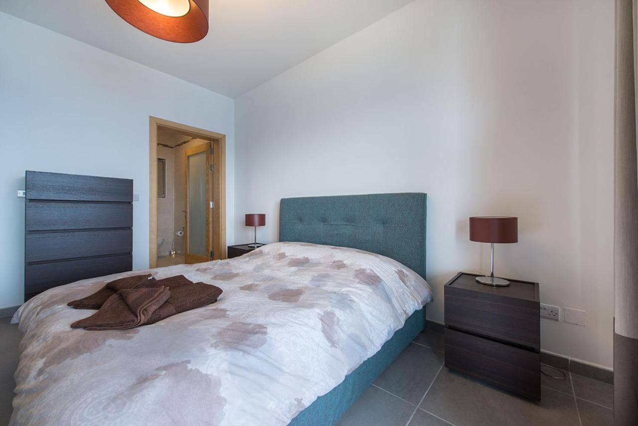 Seafront Luxury Apartment With Pool Sliema Eksteriør billede