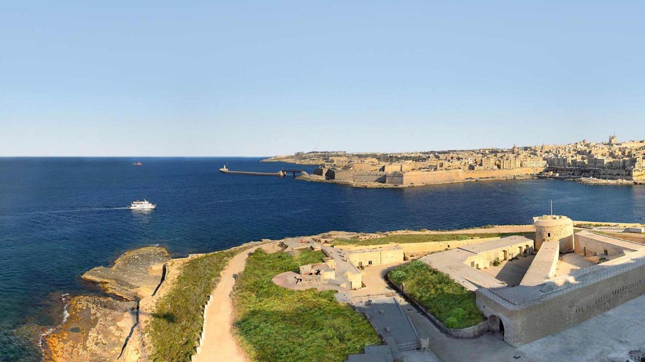 Seafront Luxury Apartment With Pool Sliema Eksteriør billede
