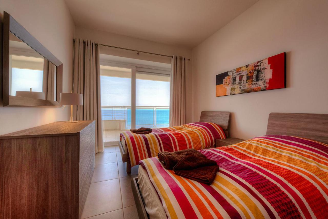 Seafront Luxury Apartment With Pool Sliema Eksteriør billede