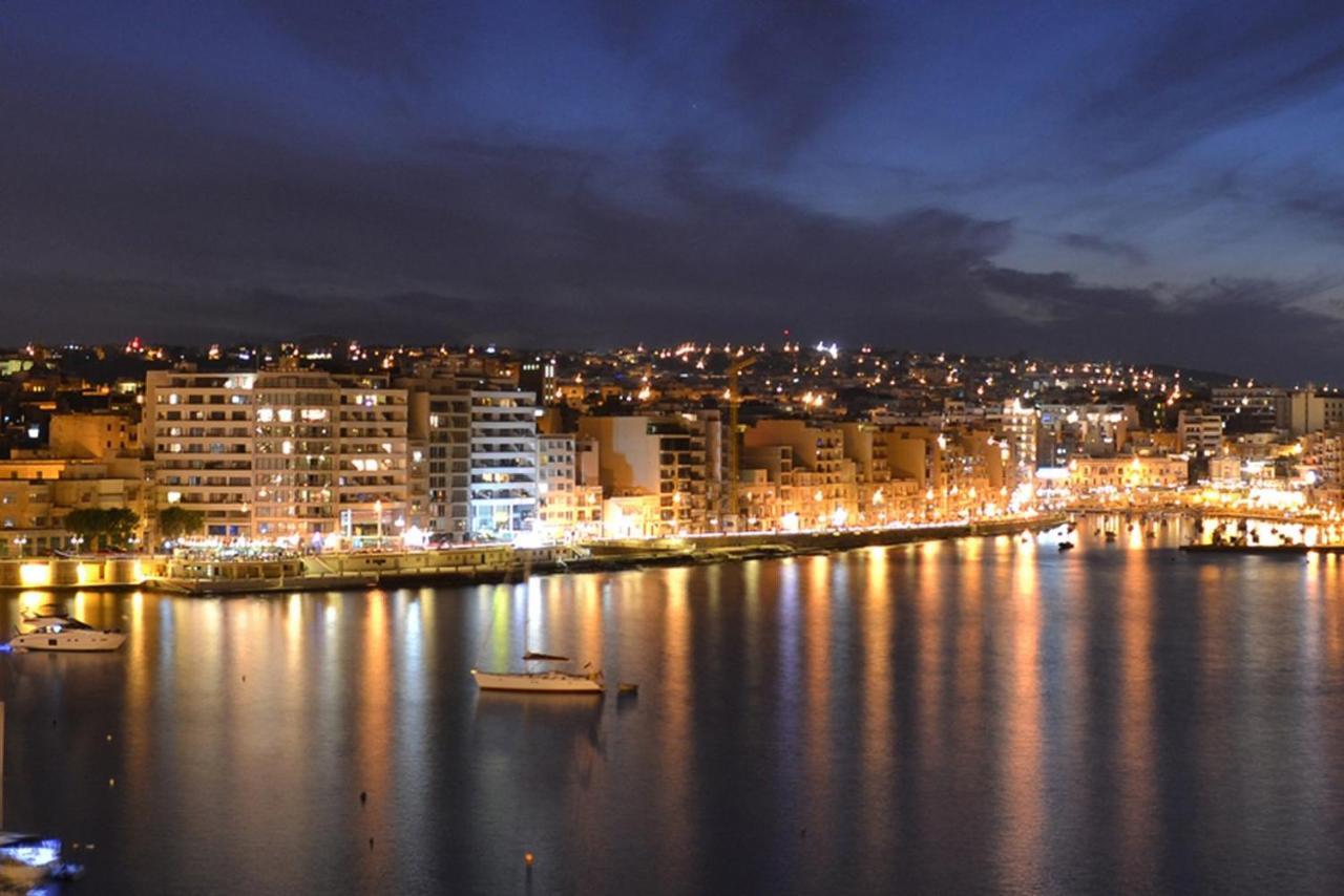 Seafront Luxury Apartment With Pool Sliema Eksteriør billede